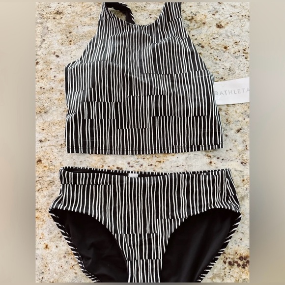 Athleta Conscious crop swim and bottoms - Picture 4 of 15
